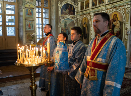 Архиерейская Божественная литургия