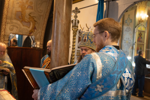 Архиерейская Божественная литургия