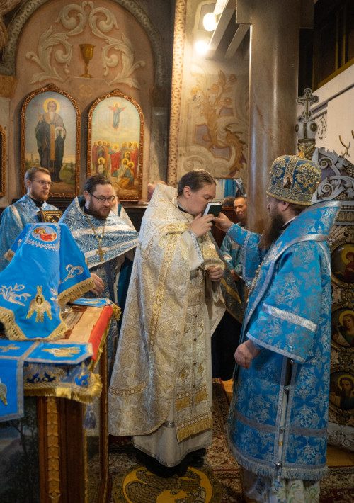 Архиерейская Божественная литургия