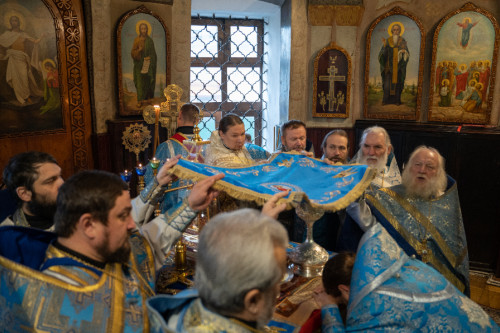 Архиерейская Божественная литургия