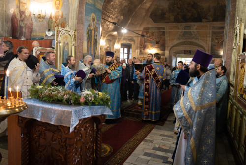 Архиерейская Божественная литургия