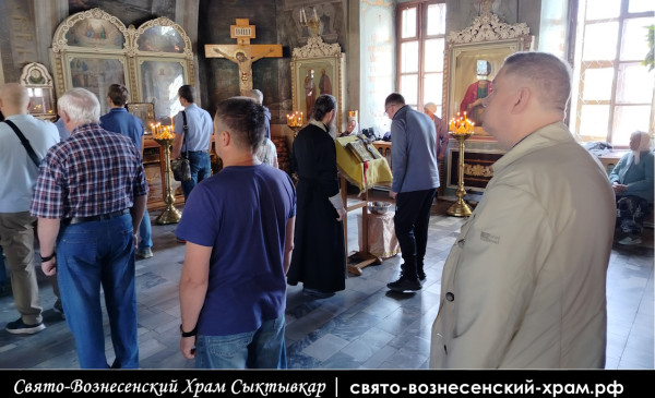 10 августа – празднование Смоленской иконы Божией Матери, Литургия в Свято Вознесенском храме Сыктывкар