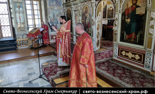 Неделя о расслабленном, день памяти святителя Николая, Свято Вознесенский храм Сыктывкар